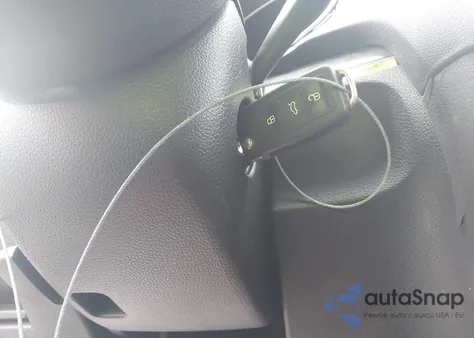 2013 Volkswagen Gti z USA, uszkodzony, nr VIN WVWFV7AJ7DW124927